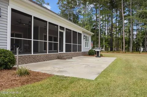 Exterior - 20 Santee Dr, Chocowinity, NC 27817 photo 6 of 8