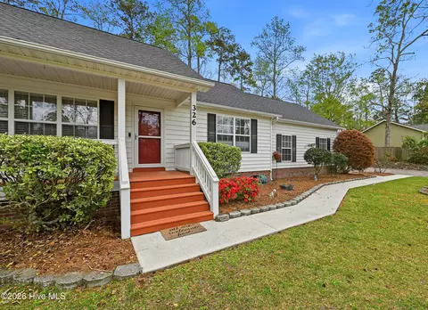 326 Knollwood Dr, Hampstead, NC 28443