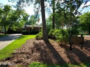 35 E Lake Rd, Wagram, NC 28396 photo 4