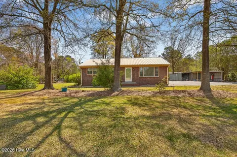 155 Haws Run Rd, Jacksonville, NC 28540