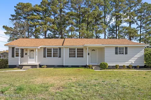 2266-2268 Onslow Dr, Jacksonville, NC 28540