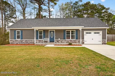 101 Hawsboro Ct, Jacksonville, NC 28540
