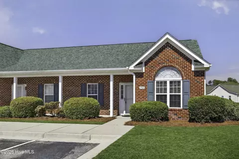 1521 Honeybee Ln, Wilmington, NC 28412