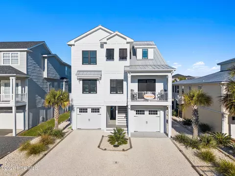 34 Pender St, Ocean Isle Beach, NC 28469