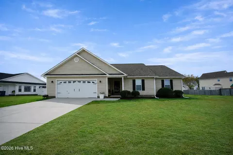107 Newhan Ln, Jacksonville, NC 28546