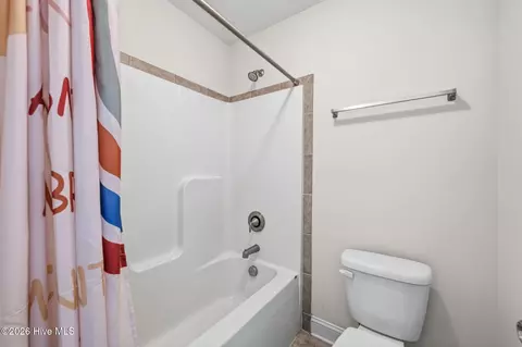 Bath - 3013 Sharpnose St, New Bern, NC 28562 photo 5 of 5