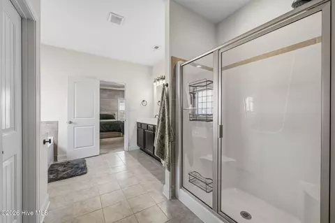 Entry Way - 3013 Sharpnose St, New Bern, NC 28562 photo 1 of 4