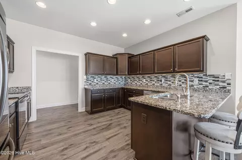 Kitchen - 3013 Sharpnose St, New Bern, NC 28562 photo 4 of 4