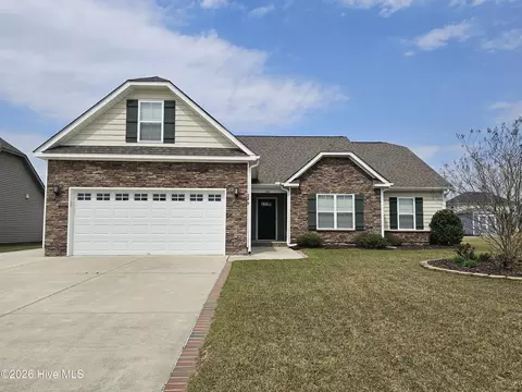349 Crimson Dr, Winterville, NC 28590