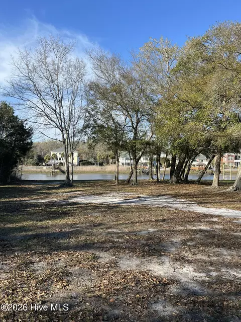 2508 E Lot 1 E Yacht Dr, Oak Island, NC 28465