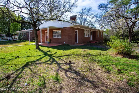 111 North Dr, Chocowinity, NC 27817