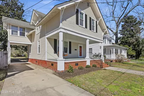 107 Selden St, Elizabeth City, NC 27909