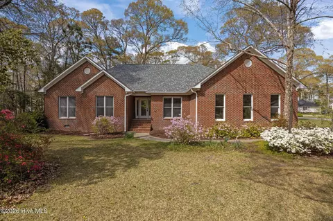 100 Pheasant Dr, New Bern, NC 28562