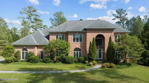 401 Reynwood Ct, Jackson Springs, NC 27281