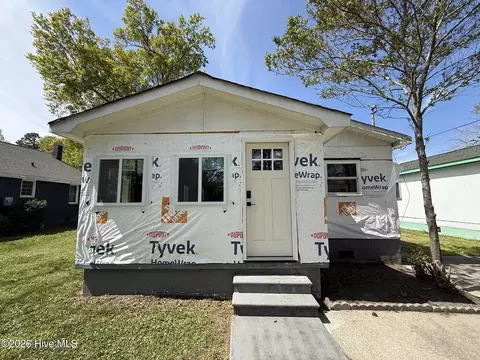 109 N 31st St, Wilmington, NC 28405