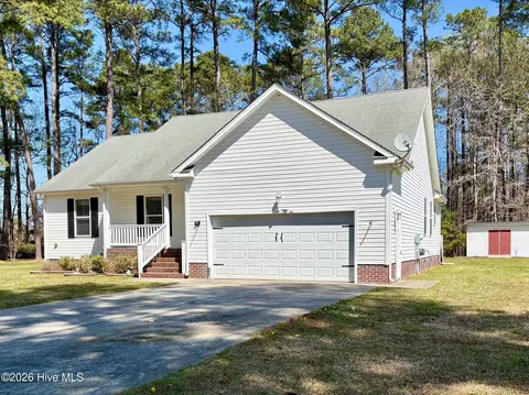 405 Pineview Dr, Elizabeth City, NC 27909