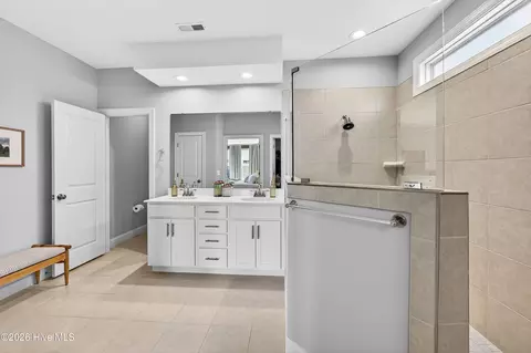 Bath - 42 E Maritt St, Hampstead, NC 28443 photo 1 of 4