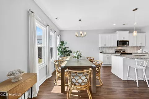 Dining - 42 E Maritt St, Hampstead, NC 28443 photo 1 of 3