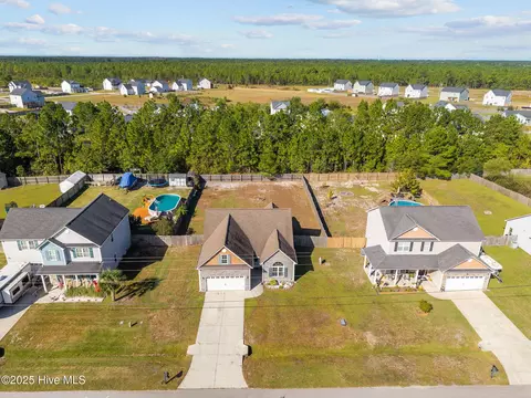 View/Area - 257 E Ivybridge Dr, Hubert, NC 28539 photo 9 of 9