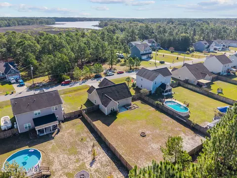 View/Area - 257 E Ivybridge Dr, Hubert, NC 28539 photo 1 of 9
