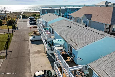 101 Seahorse Ln #B3, Carolina Beach, NC 28428