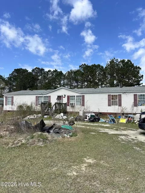 611 Maynard Blvd, Jacksonville, NC 28546