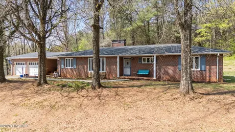 2297 Austin Traphill Rd, Elkin, NC 28621