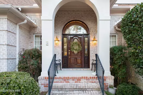 24 Whitehaven Dr, Pinehurst, NC 28374
