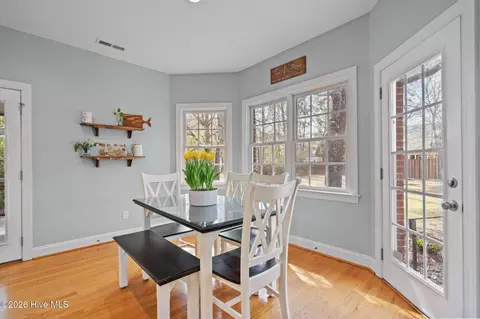 Dining - 222 Hughes Rd, Hampstead, NC 28443 photo 4 of 5