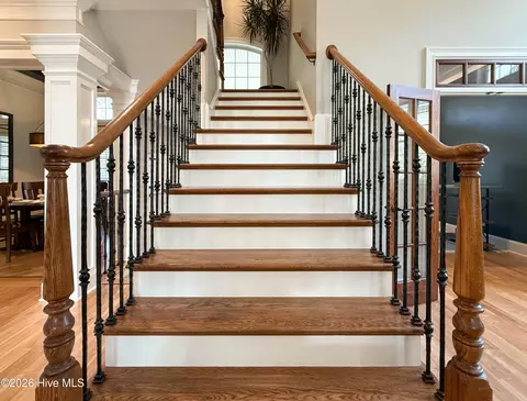 Entry Way - 820 Grandview Dr, Hampstead, NC 28443 photo 9 of 11