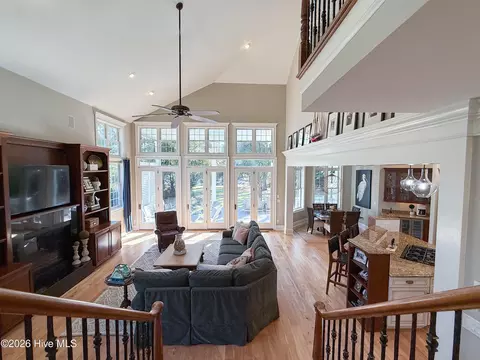 Living - 820 Grandview Dr, Hampstead, NC 28443 photo 2 of 4