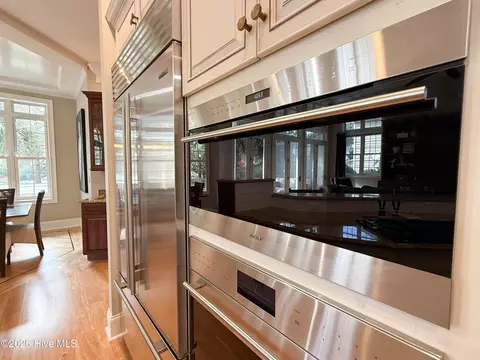 Kitchen - 820 Grandview Dr, Hampstead, NC 28443 photo 11 of 14