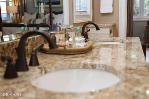 Bath - 820 Grandview Dr, Hampstead, NC 28443 photo 11 of 13