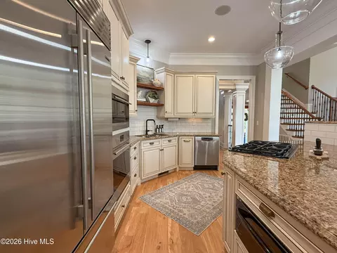 Kitchen - 820 Grandview Dr, Hampstead, NC 28443 photo 8 of 14