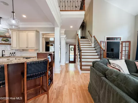 Entry Way - 820 Grandview Dr, Hampstead, NC 28443 photo 2 of 11