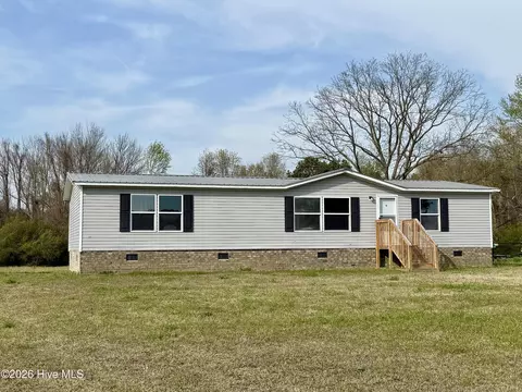2069 Ralph Taylor Rd, Williamston, NC 27892