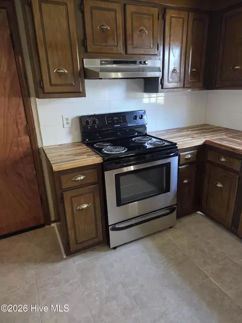 Kitchen - 802 Eagle Rd, Kinston, NC 28501 photo 2 of 2