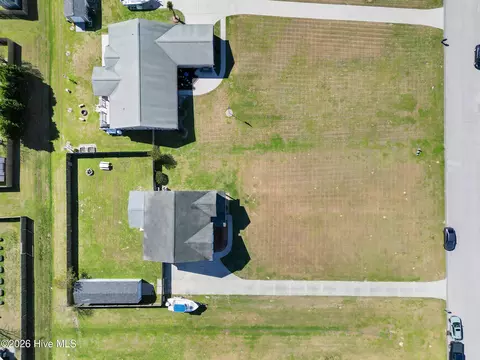 View/Area - 210 Dorovan Ct, Hubert, NC 28539 photo 4 of 10