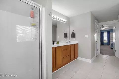Bath - 210 Dorovan Ct, Hubert, NC 28539 photo 2 of 2