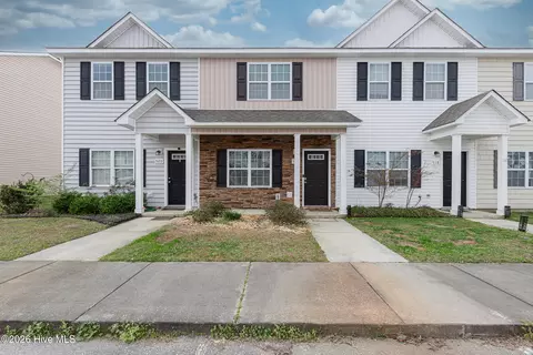 518 Oyster Rock Ln, Sneads Ferry, NC 28460