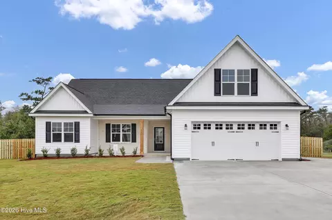 466 Bellows Ln, Rocky Point, NC 28457