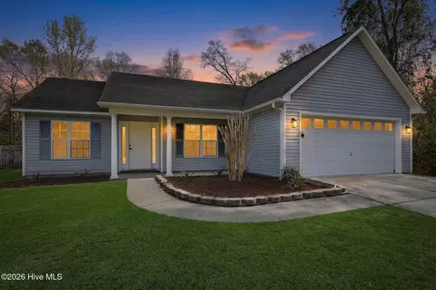 505 N Belvedere Dr, Hampstead, NC 28443