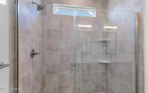 Bath - 304 Ryker Rd E, Moyock, NC 27958 photo 3 of 3