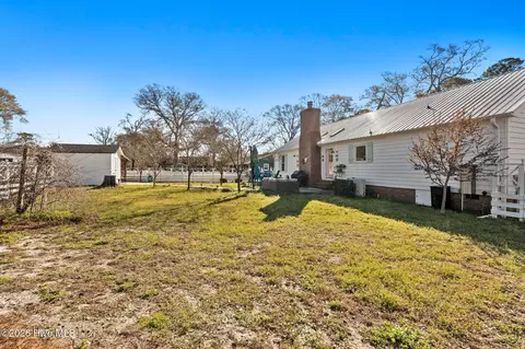 Exterior - 219 Shoreline Dr E, Sunset Beach, NC 28468 photo 5 of 10