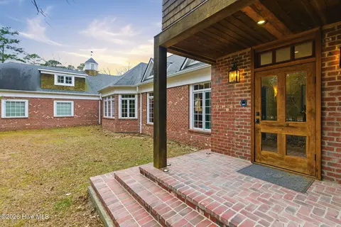 107 Linden Trl, Aberdeen, NC 28315
