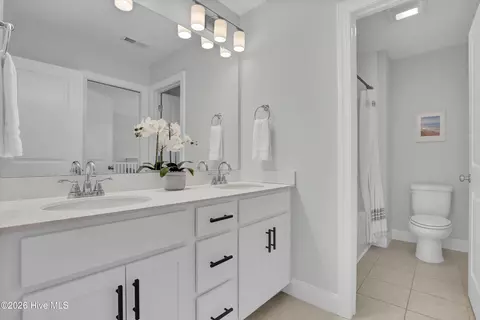 Bath - 59 E Weatherbee Way, Hampstead, NC 28443 photo 1 of 5