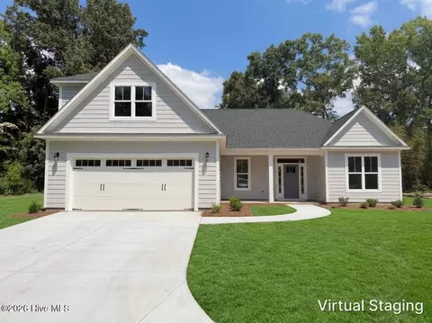 122 Live Oak Cir, Lake Waccamaw, NC 28450