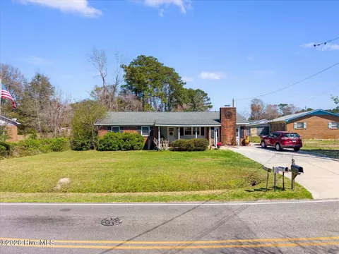 308 Antoinette Dr, Wilmington, NC 28412