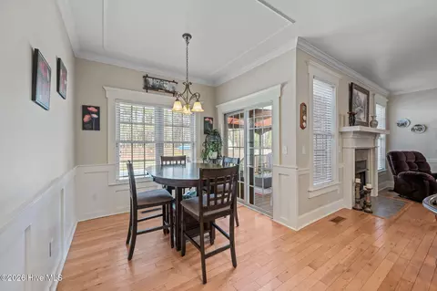 Dining - 208 Easterly Dr, New Bern, NC 28560 photo 3 of 3