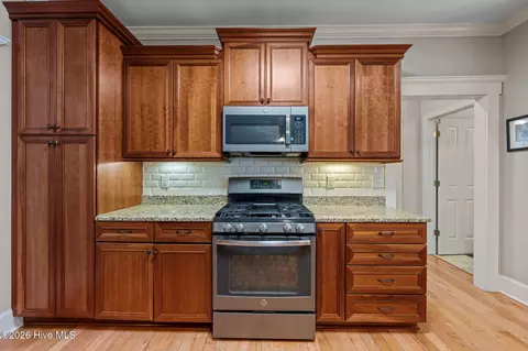 Kitchen - 208 Easterly Dr, New Bern, NC 28560 photo 2 of 5